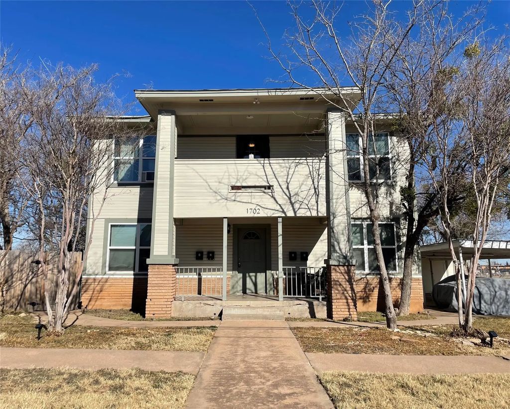 1702 S 3rd Street, Abilene