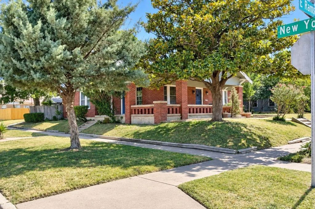 956 E Ramsey Avenue, Fort Worth