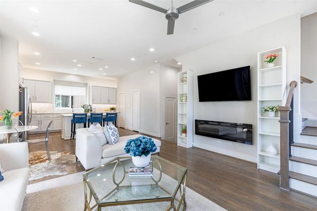 4914 Live Oak Street 10, Dallas
