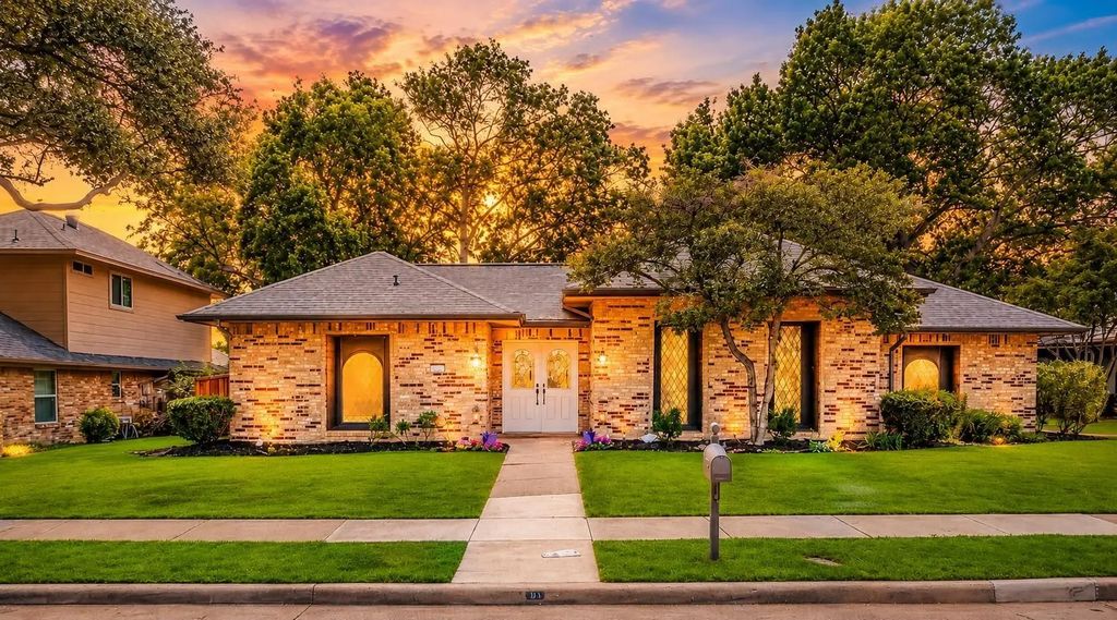 1005 Nottingham Drive, Carrollton