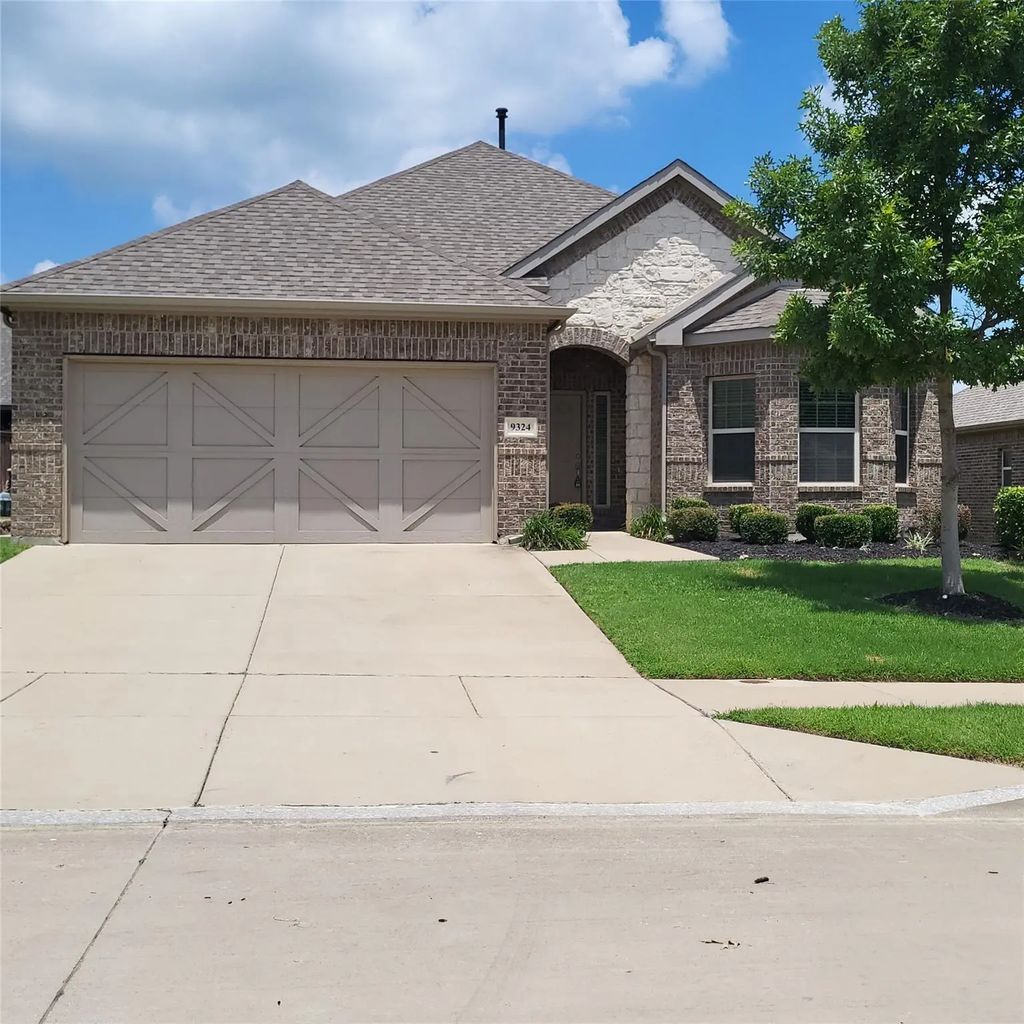 9324 Horsemanship Drive, Fort Worth