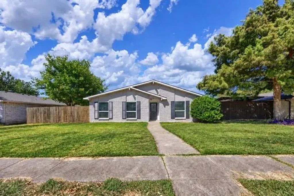 6513 Santa Fe Trail, Plano