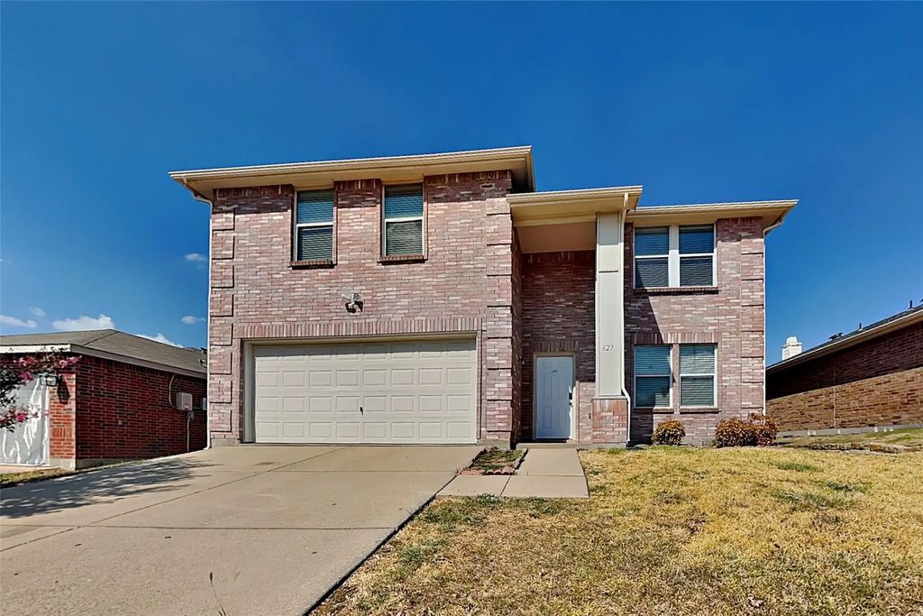 627 Almandora Drive, Arlington