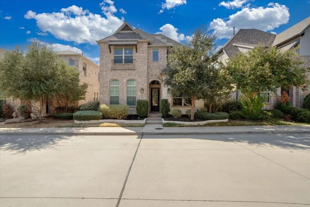 17553 Sequoia, Dallas