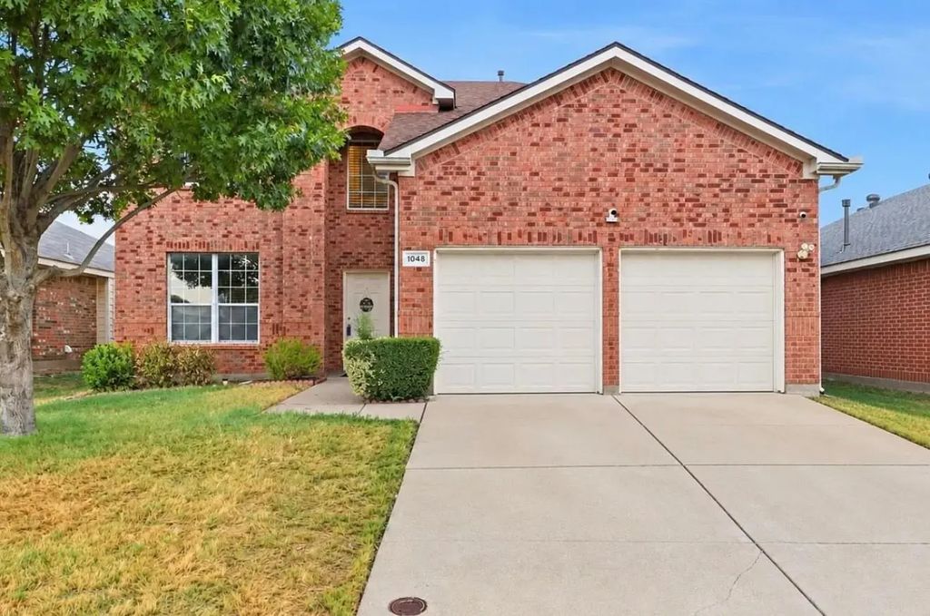1048 Twin Brooks Drive, Grand Prairie