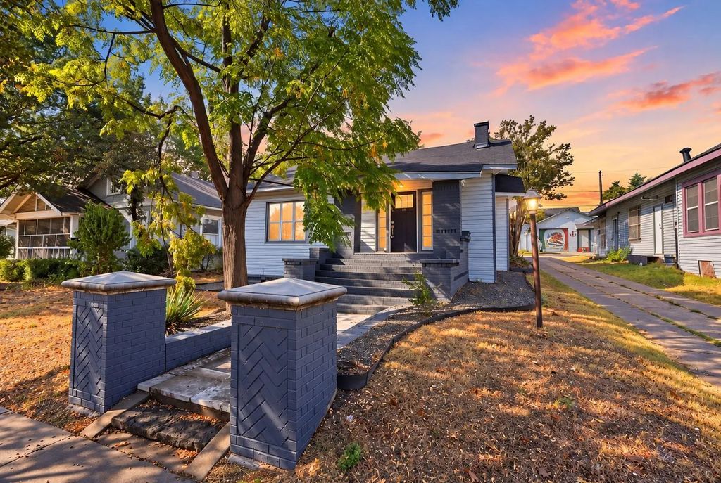 809 Cristler Avenue, Dallas