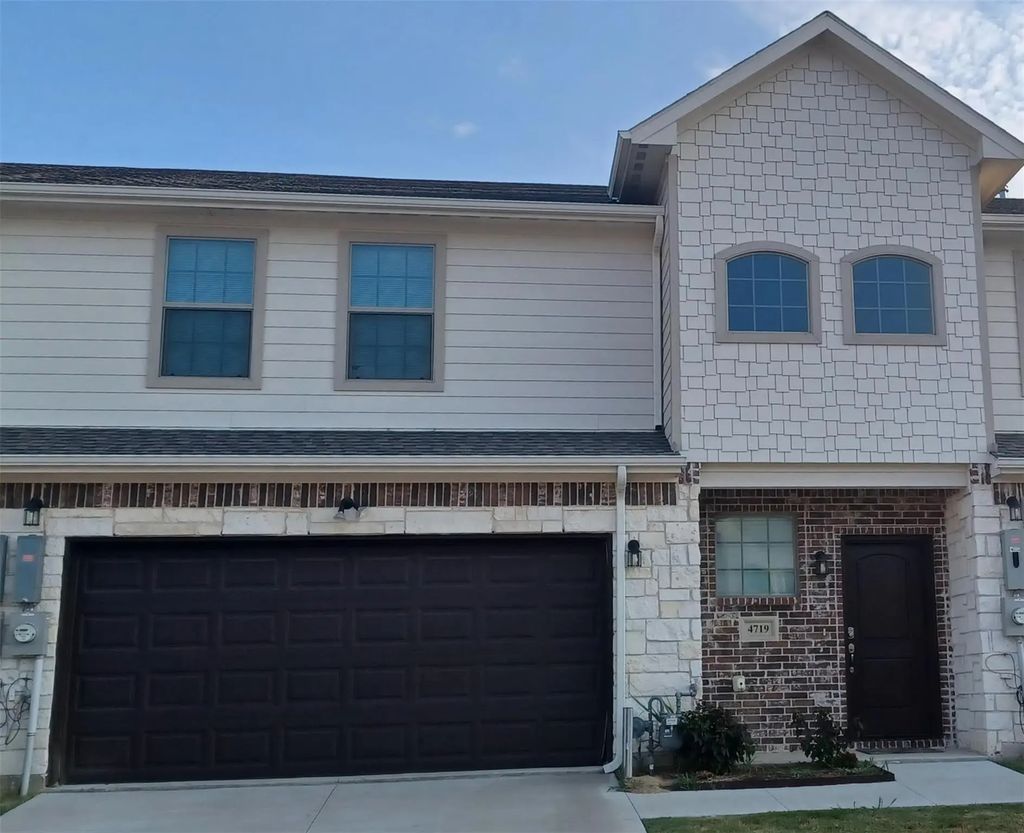 4719 Amal Saleh Drive, Irving