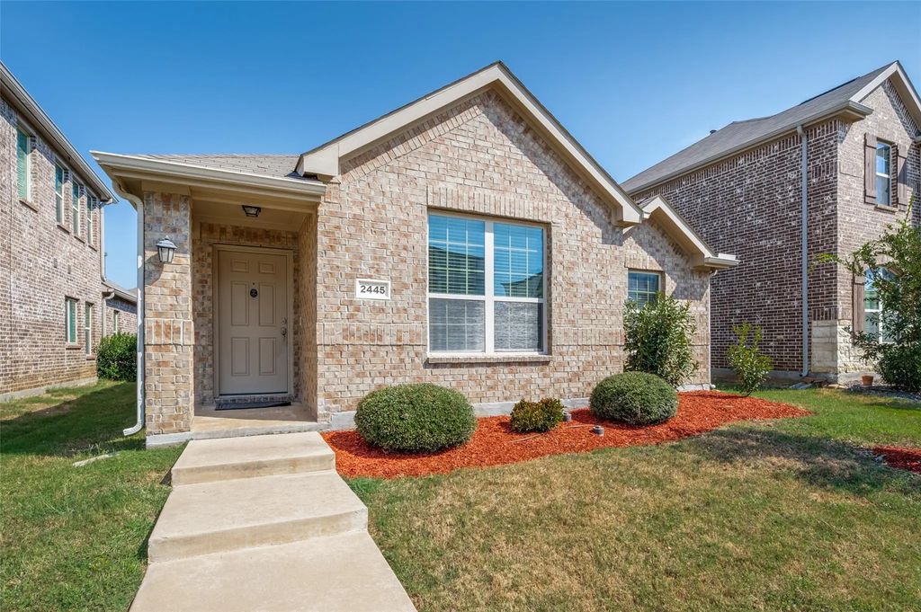 2445 Dolostone Drive, Little Elm