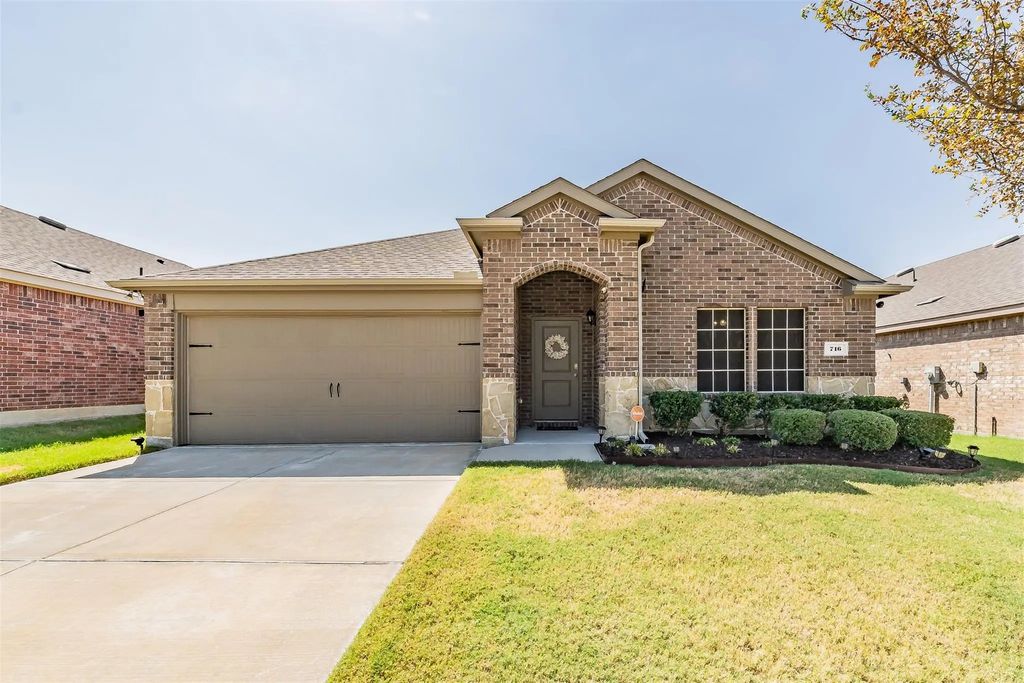 716 Alton Drive, Aubrey
