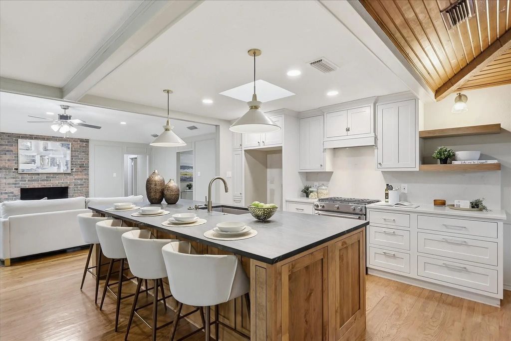 541 Briarglen Drive, Coppell
