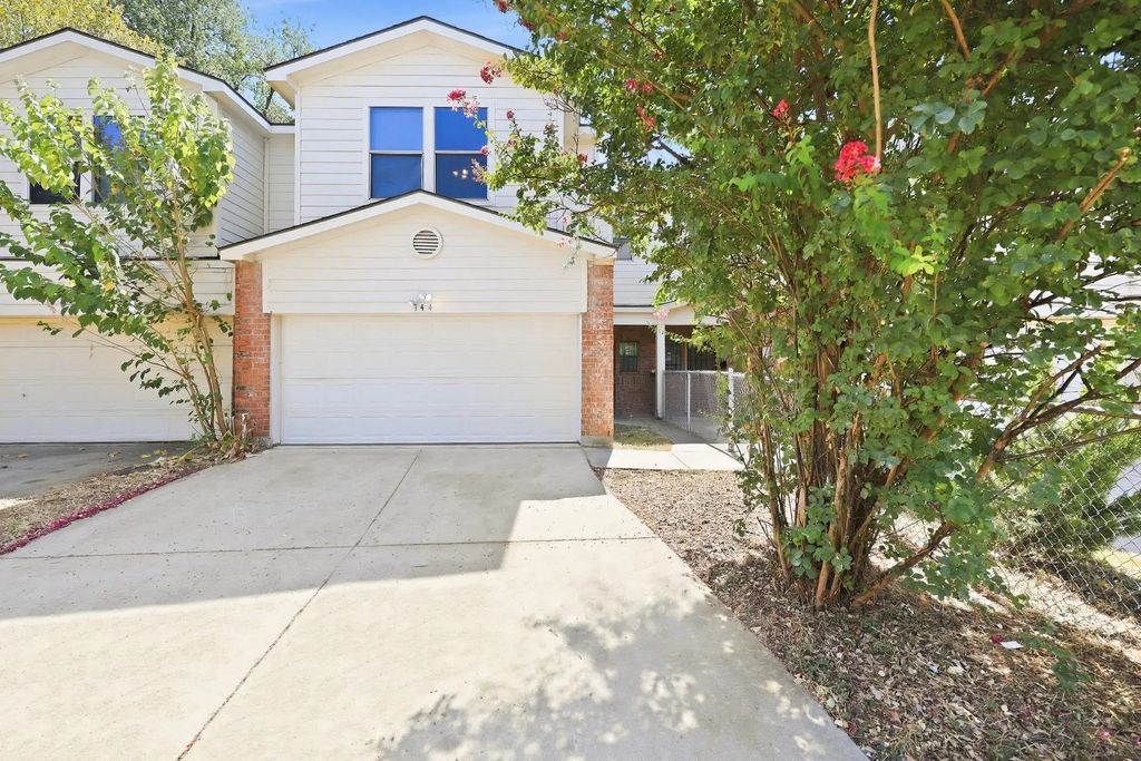 144 Creek Cove Drive, Dallas