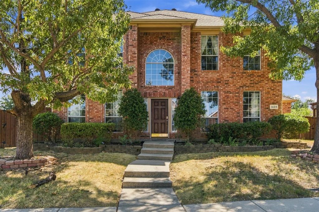 1424 Sunswept Terrace, Lewisville