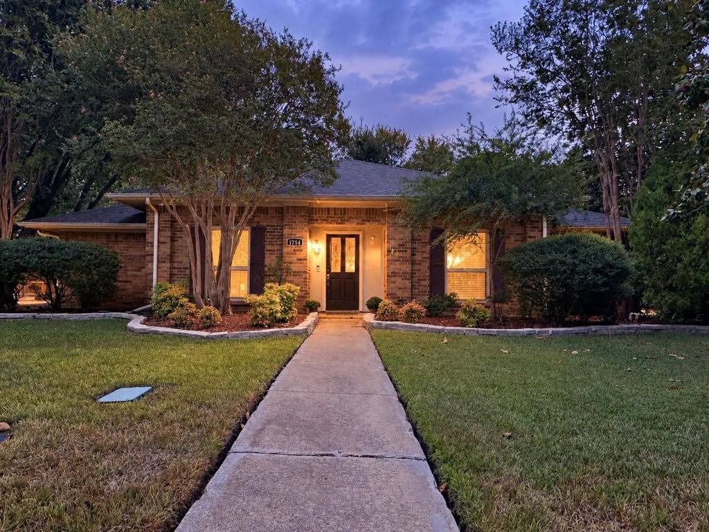 1714 Cornwall Lane, Sachse