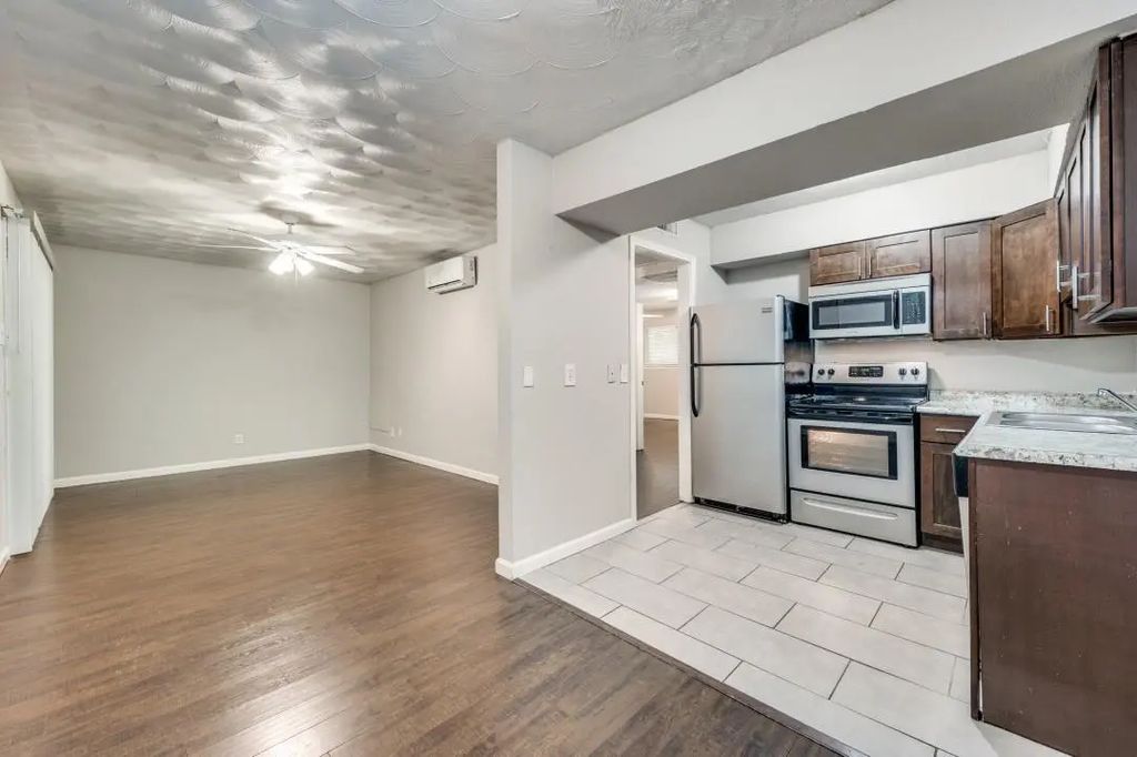 811 Skillman Street 102, Dallas
