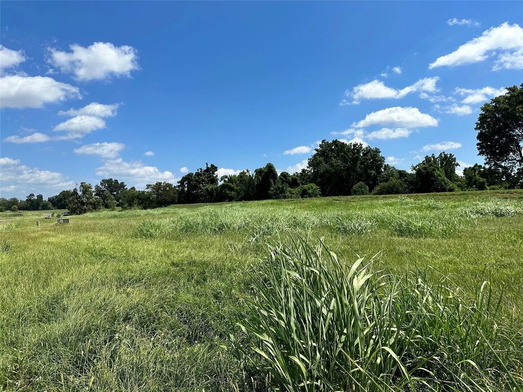Bevly Lake Road, Bossier City