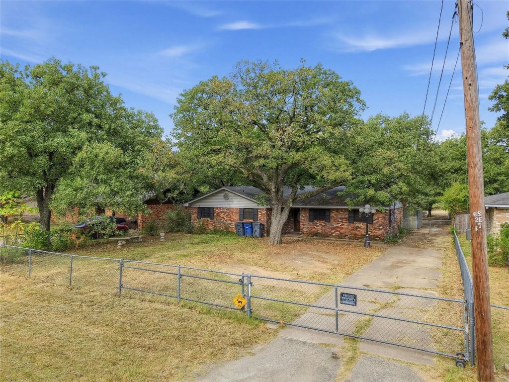 1611 Shepherd Lane, Dallas