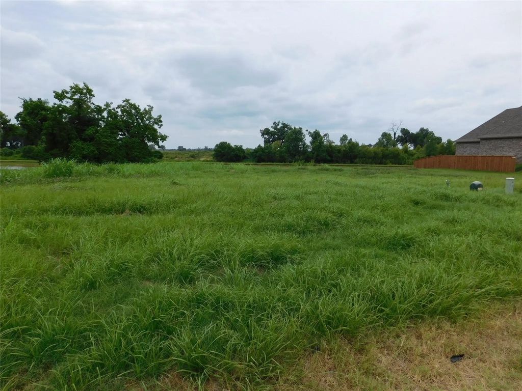 Bevly Lake Drive, Bossier City