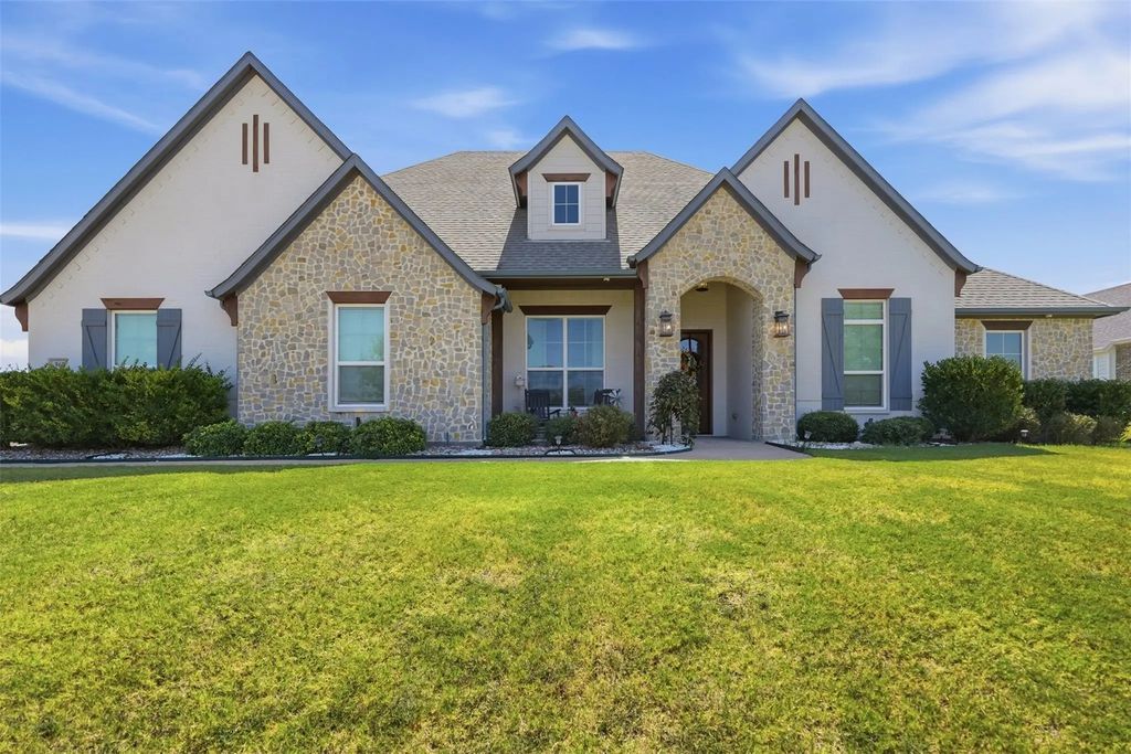 860 San Saba E, Midlothian