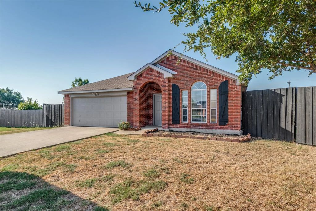 512 Bryn Mawr, Forney