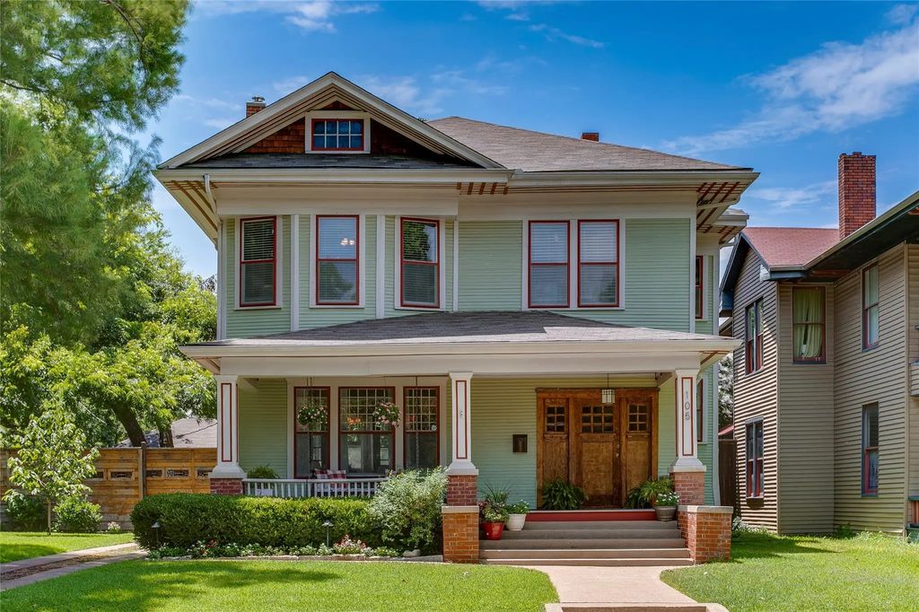 105 S Winnetka Avenue, Dallas