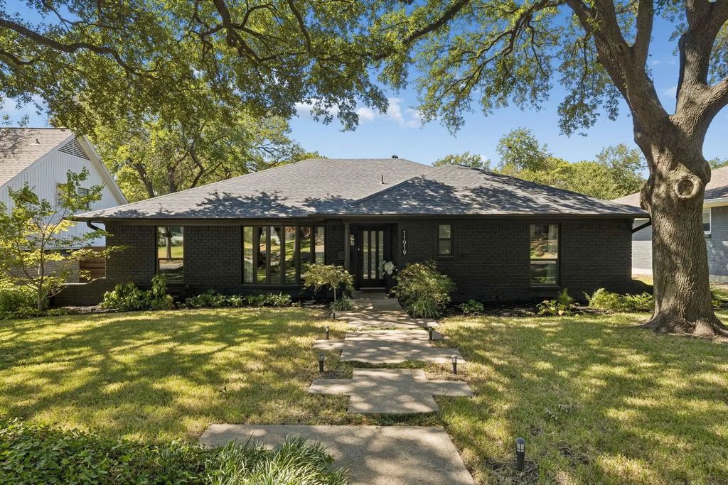11919 Brookmeadow Lane, Dallas