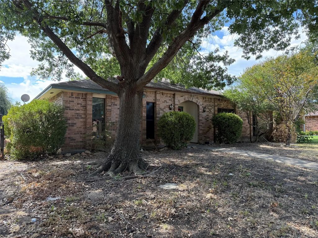 626 Rosedown Lane, Mesquite