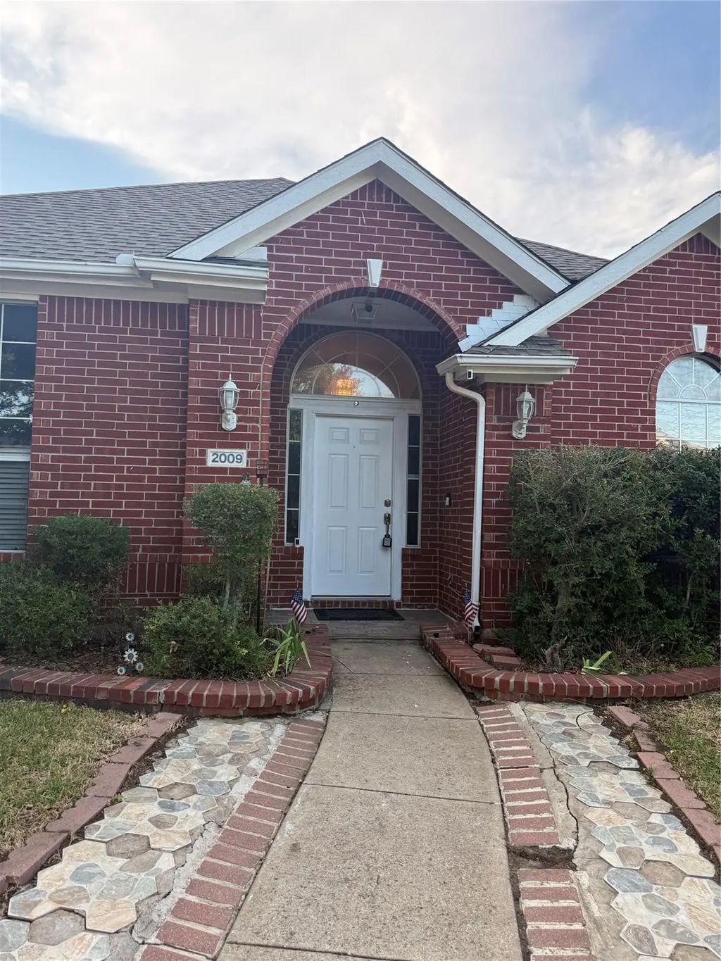 2009 Brook Tree Drive, Garland