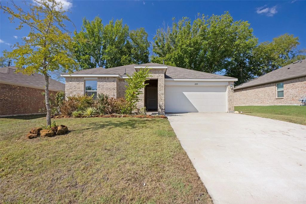 2210 Alamo Road, Sherman