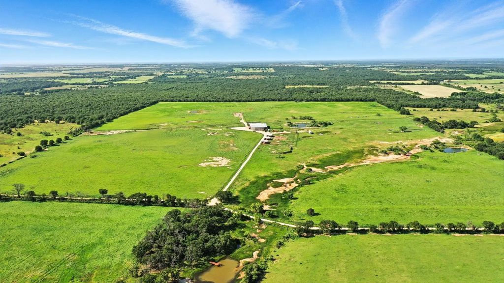 246 County Road 560, Rising Star