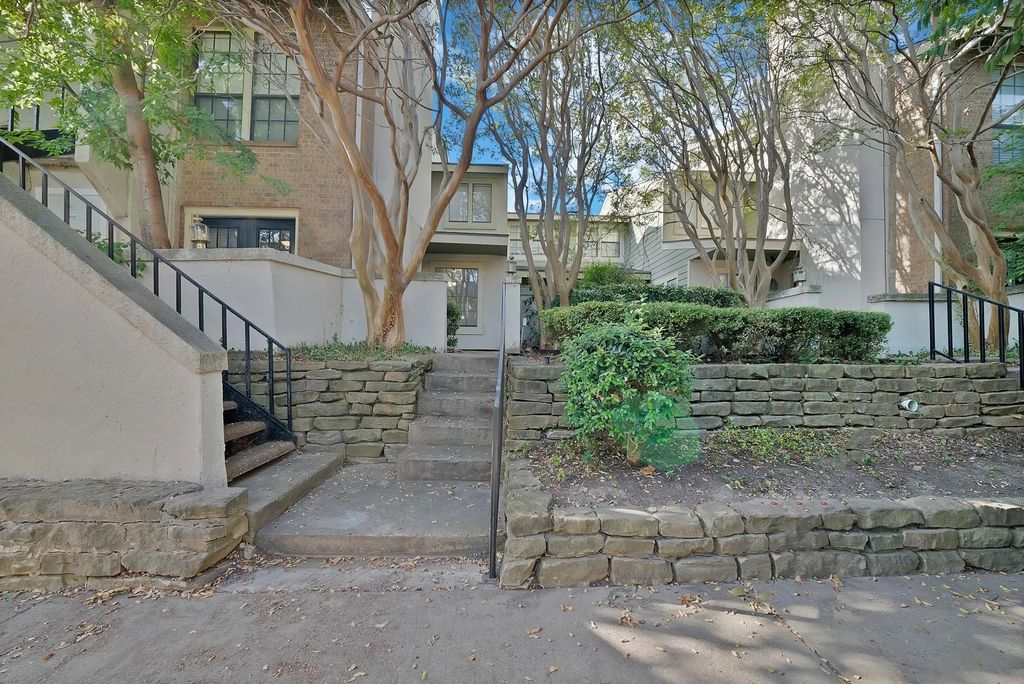 9621 Walnut Street 6106, Dallas