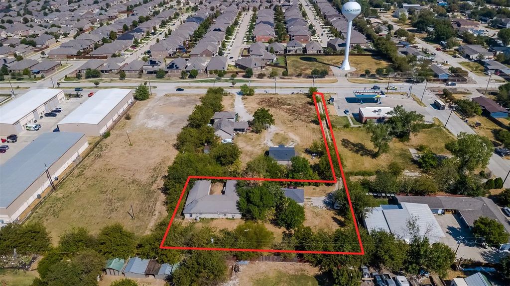 203d Kings Road, Hackberry