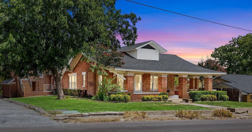 803 S Trinity Street, Decatur