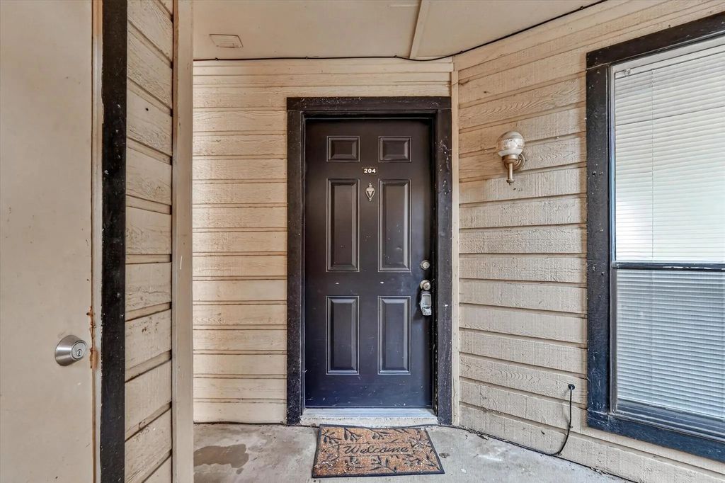 3022 Forest Lane 204, Dallas
