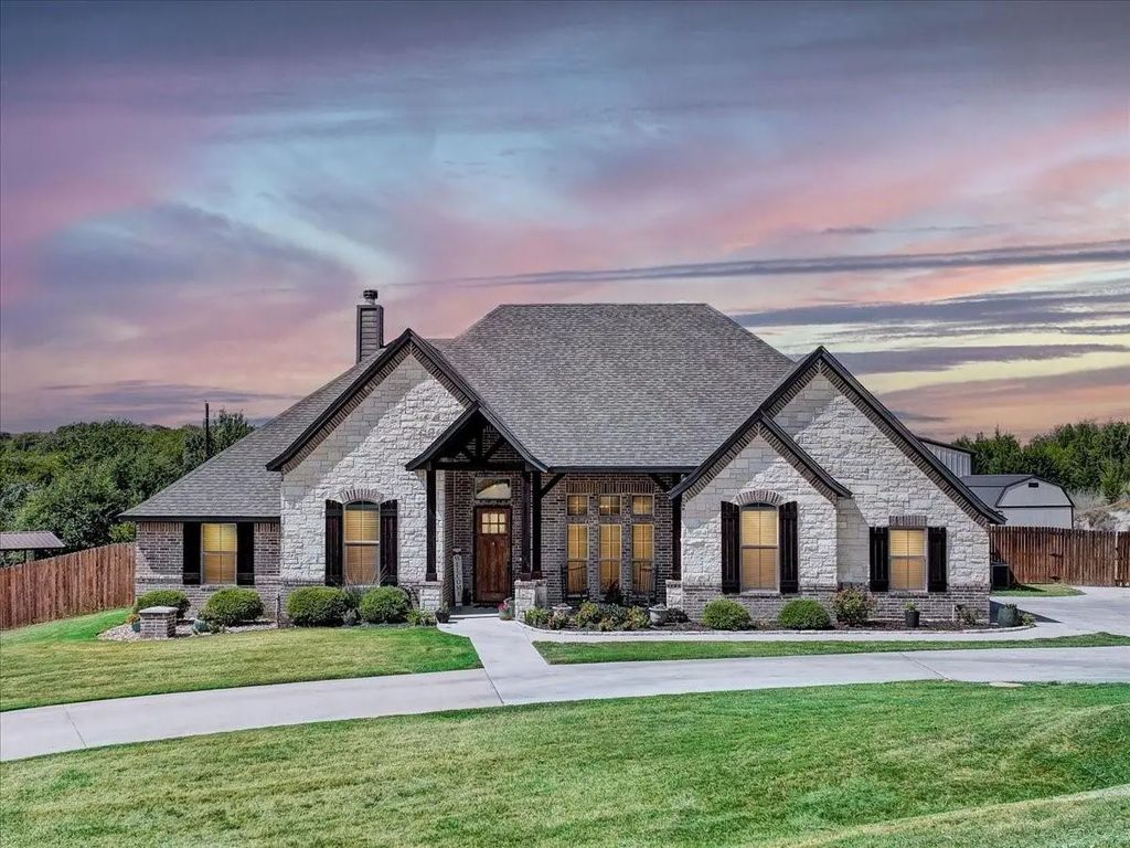 114 Summer Stone Court, Weatherford