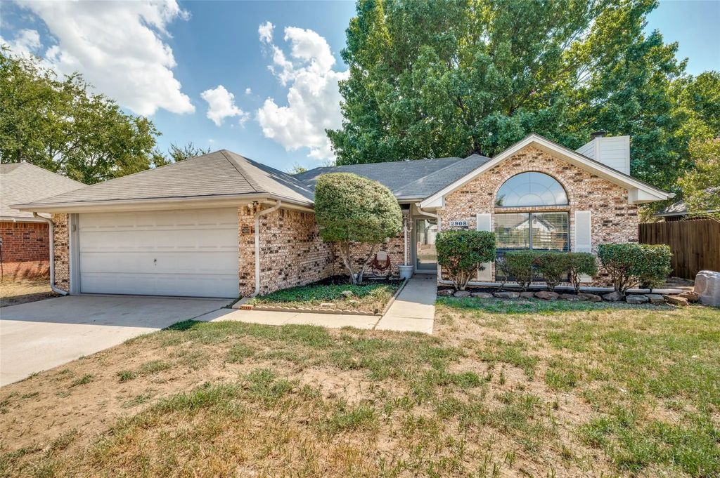 2908 Christopher Drive, Denton