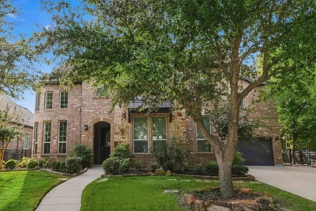 2901 Merryglen Lane, Flower Mound