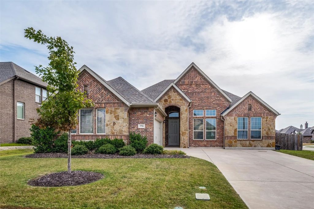 3706 Ranchers Ridge, Krum