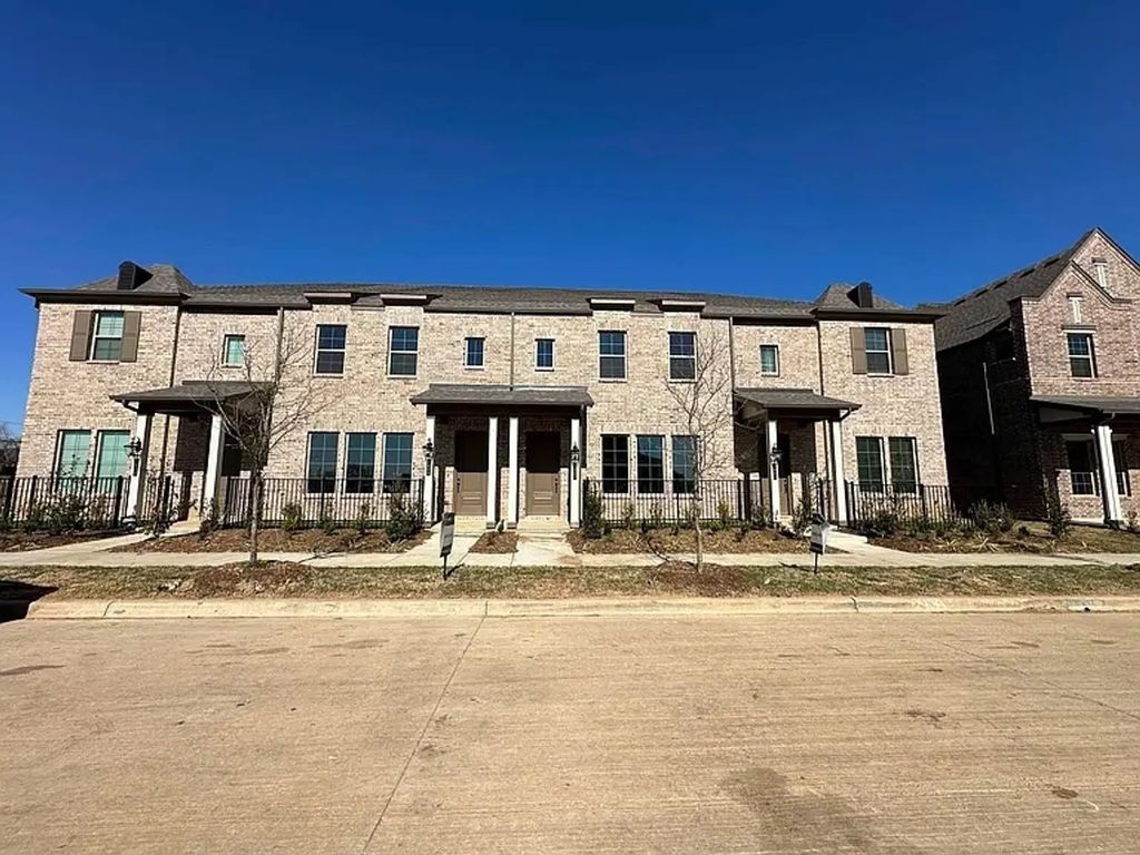 2422 Bulin Drive, Mansfield