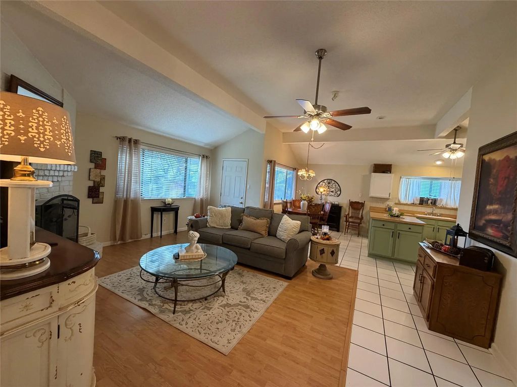 6300 Canyon Circle, Fort Worth
