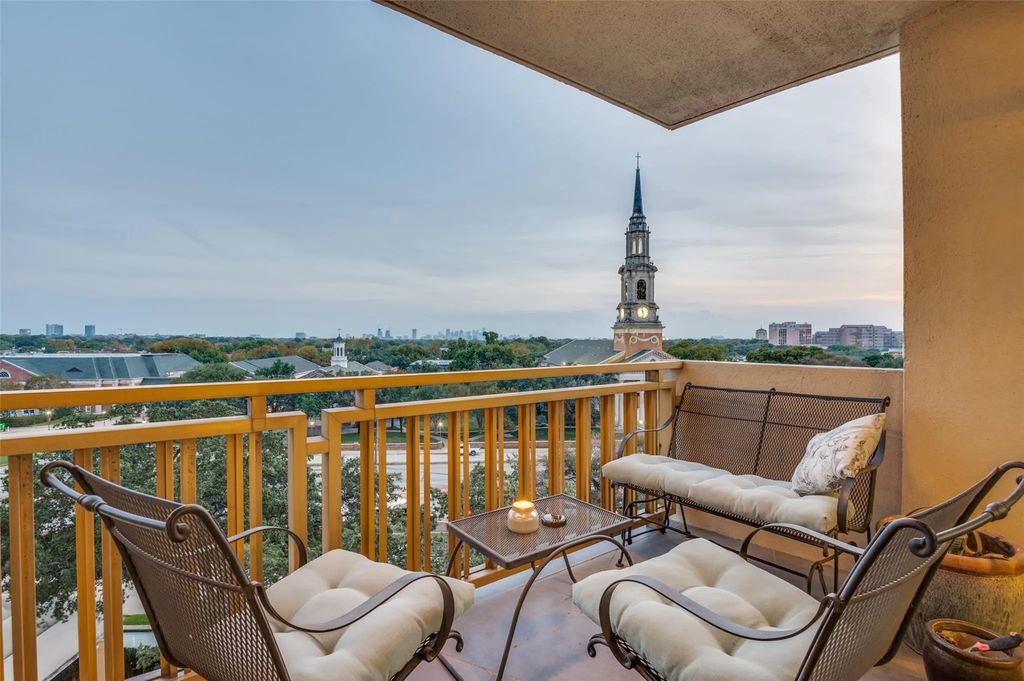 6211 W Northwest Highway 601, Dallas