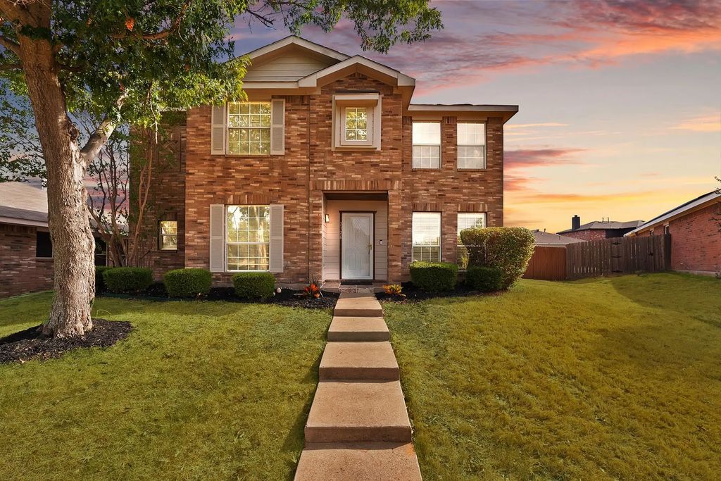2326 Mcintosh Court, Lancaster