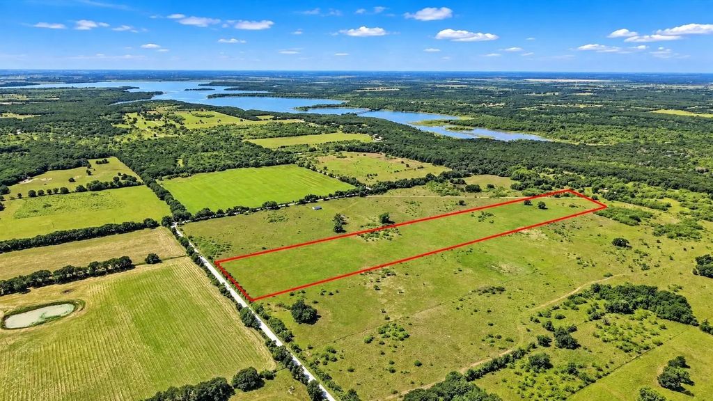 441 County Rd 2418, Hillsboro