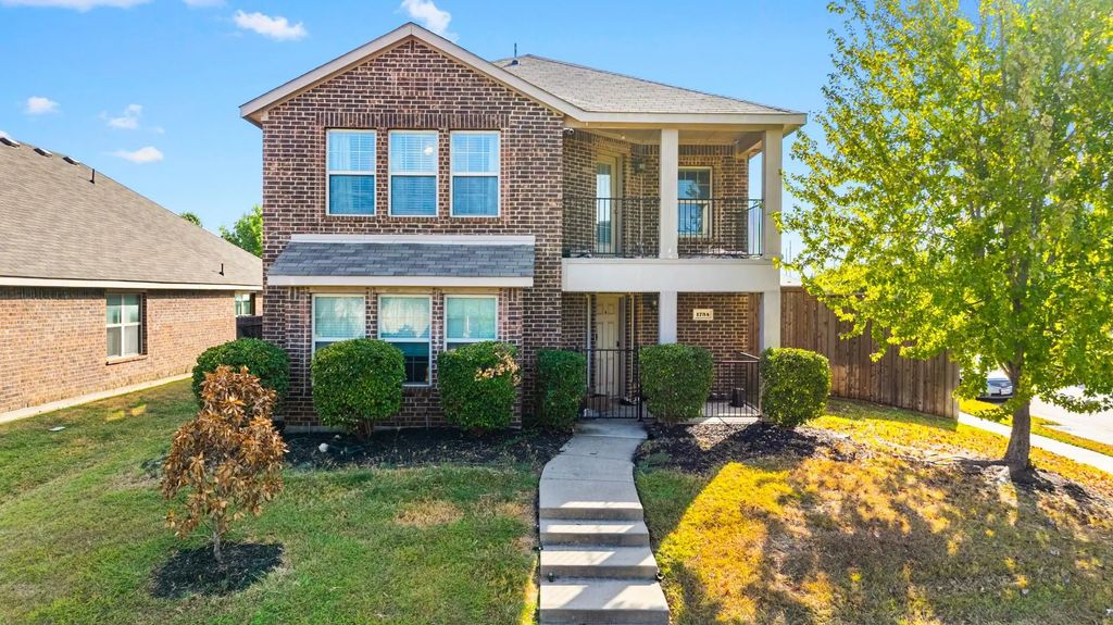 1734 Pioneer Way, Lancaster