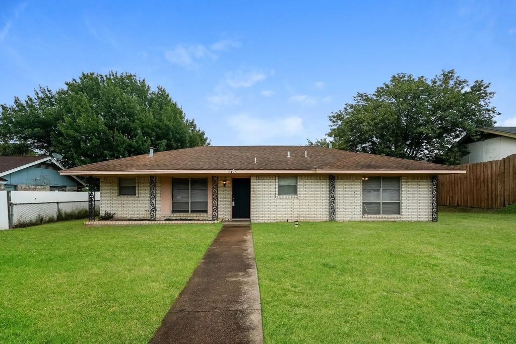 3426 Hacienda Drive, Dallas