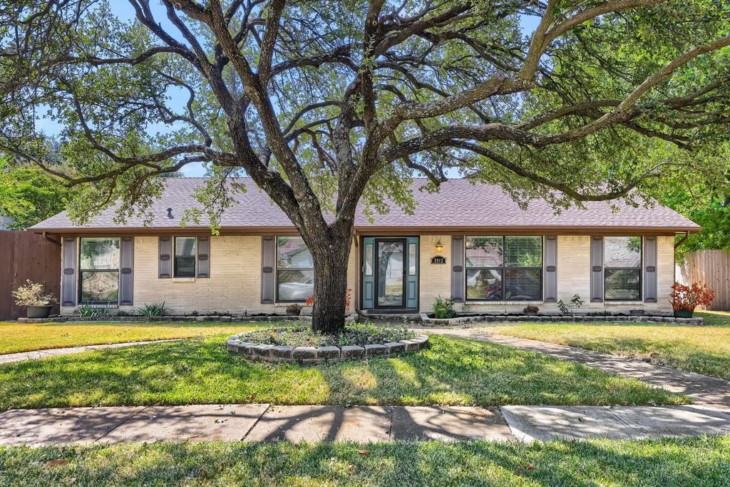 2912 Marsann Lane, Farmers Branch
