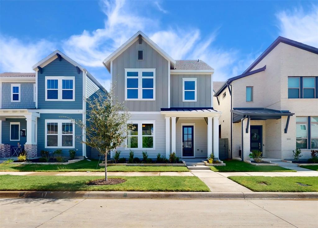 1618 Roundup Way, Argyle