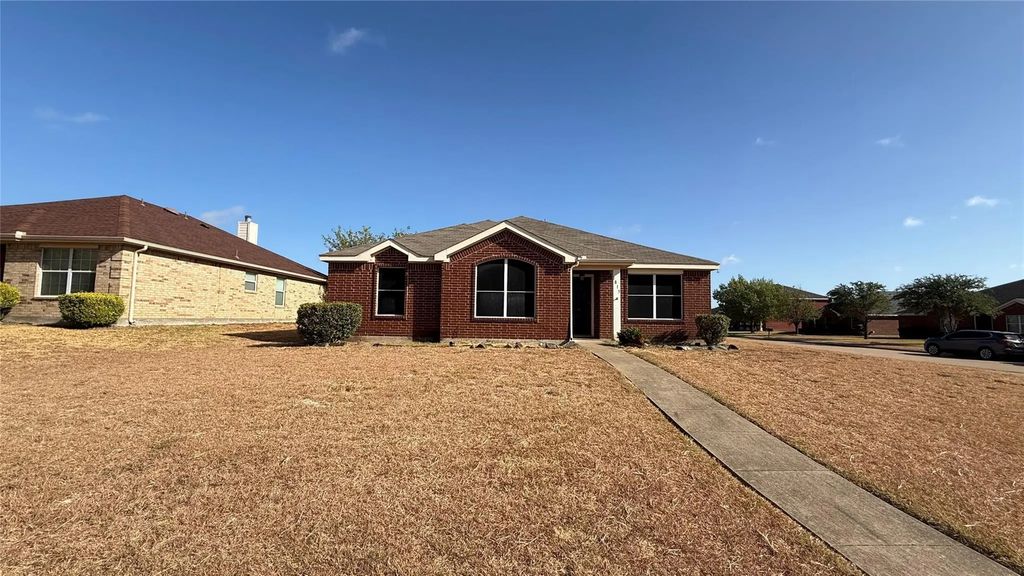 1815 Shanna Drive, Lancaster