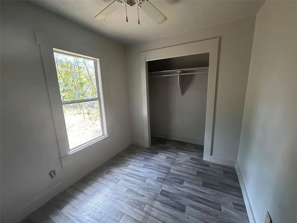 218 8th Street, Joshua