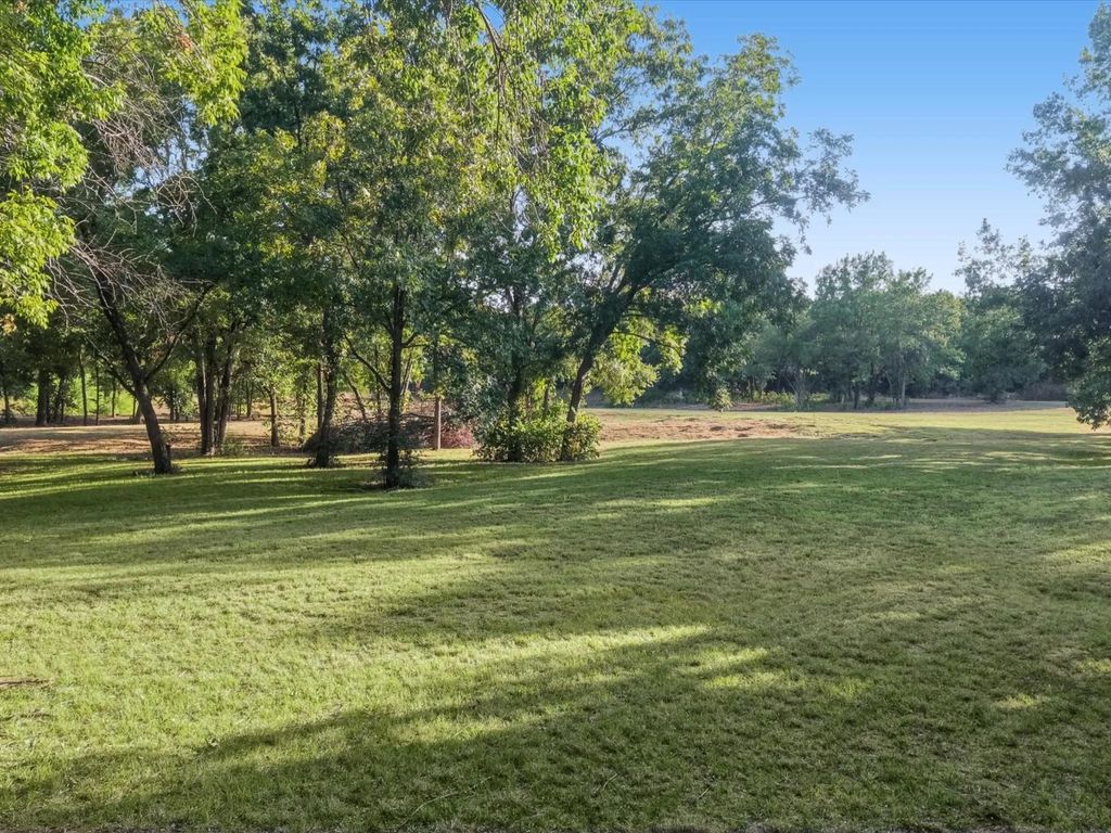 1062 Serenity Cove, Combine