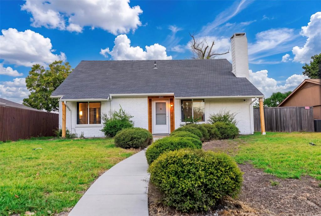 2821 Lancer Lane, Garland